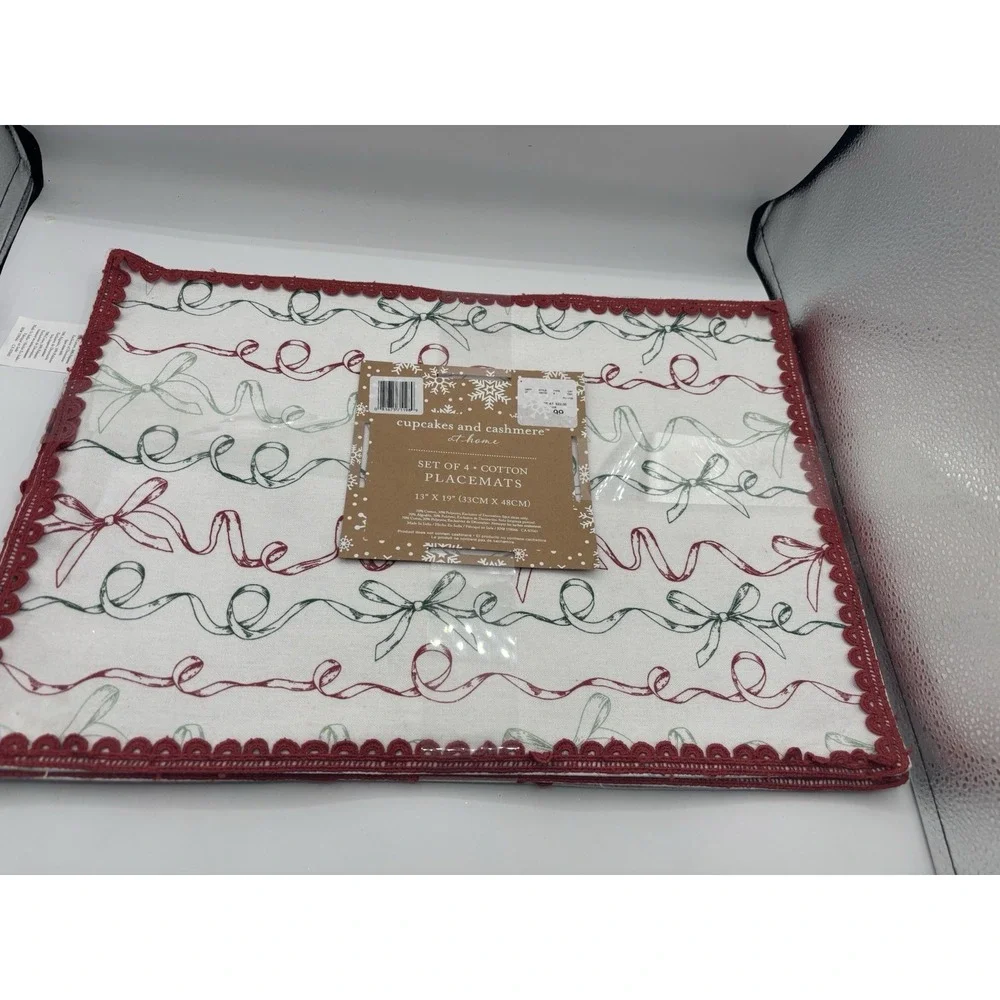 Cupcakes & Cashmere‎ Set Of 4 Cotton Placemats 13